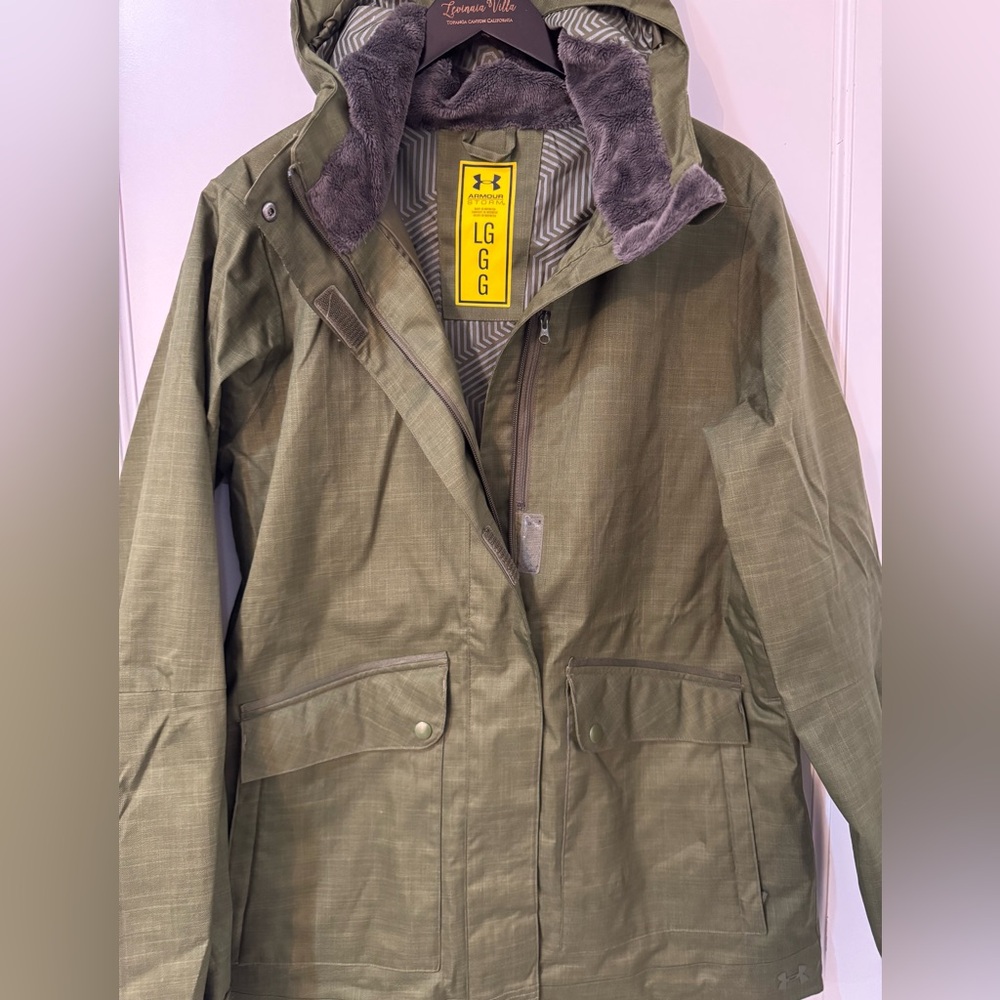 under amour Storm coat, L